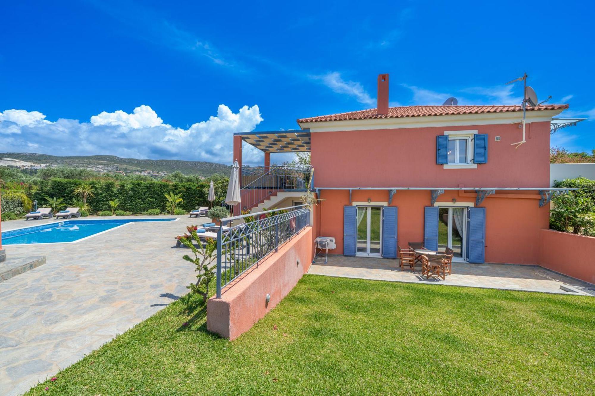 Eglina Villa's Vilă Minia