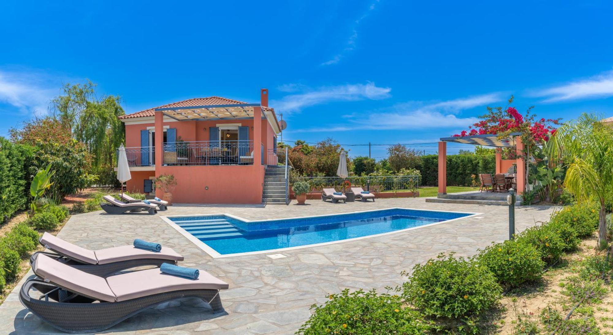 Villa Eglina Villa's