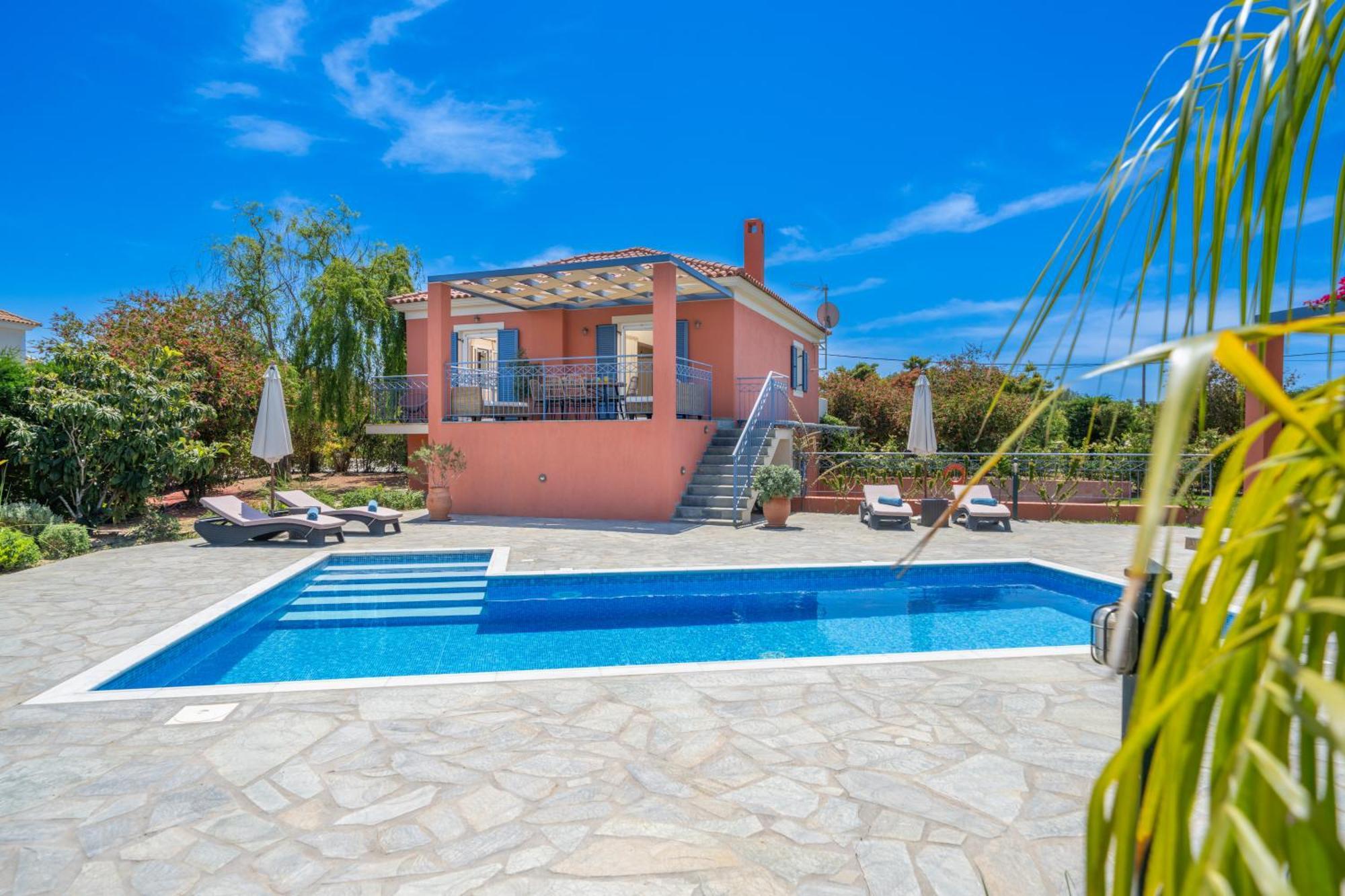 Villa Eglina Villa's