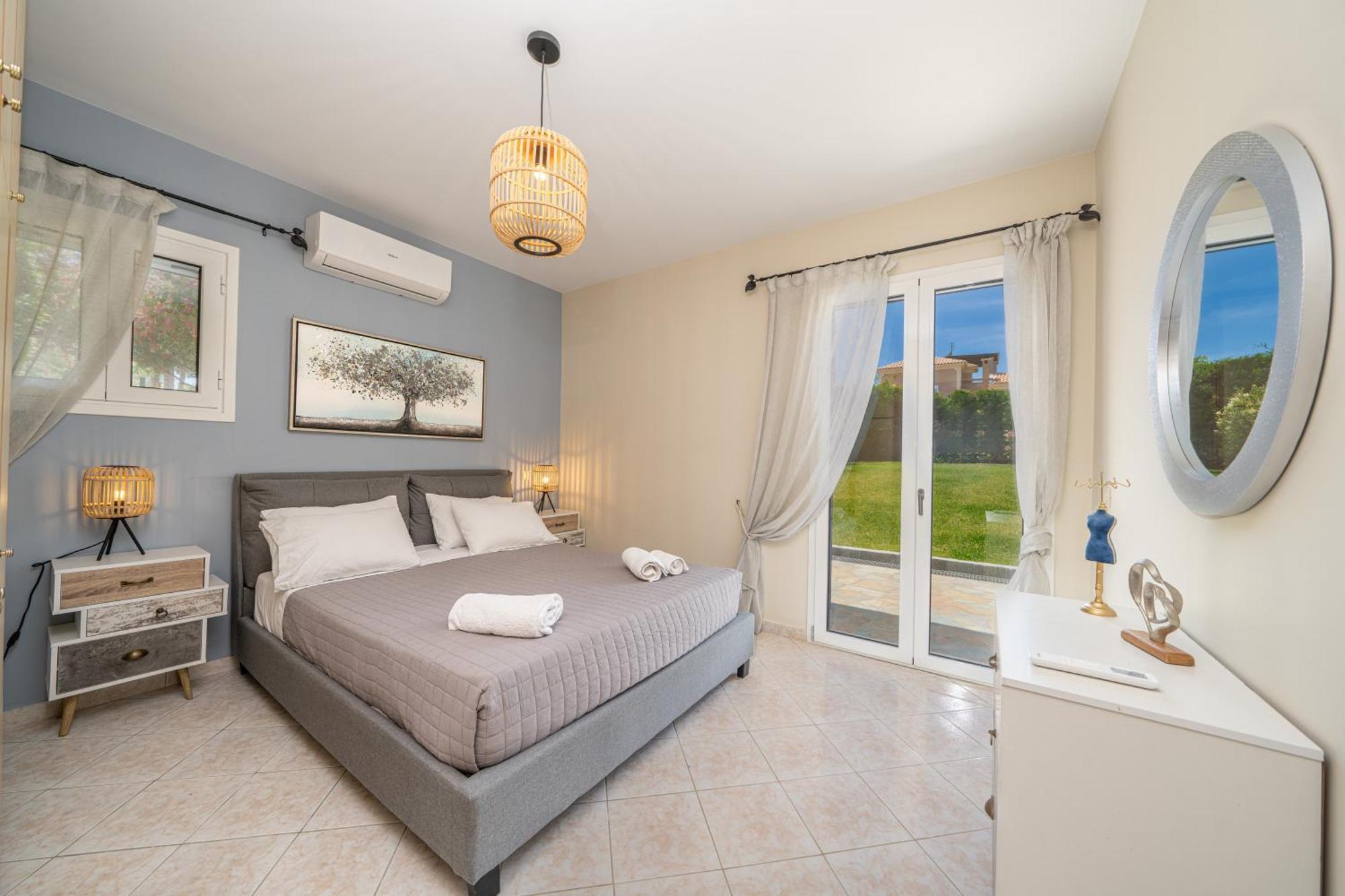 Eglina Villa's Minia